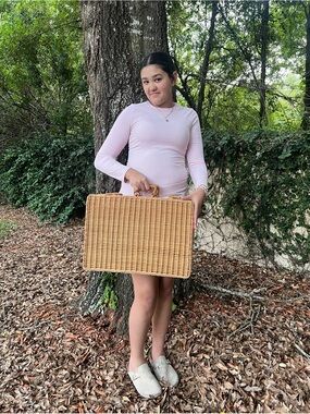 Vintage Wicker Picnic Basket Set for 6, Rattan Basket w Handles, Divided Plates